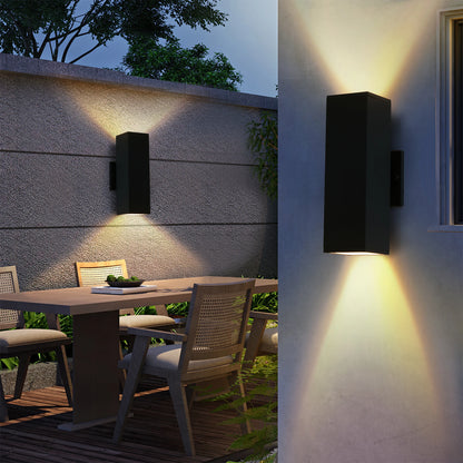 Outdoor Wall Light